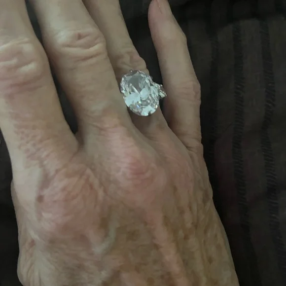 Silver & Created Diamond Ring - Picture 11 of 12